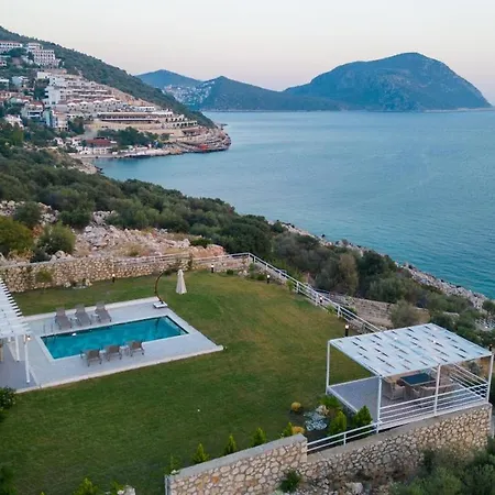 Kalkan Kalamar Koyunda Denize Sifir Oezel Platformlu Villa Elena 2